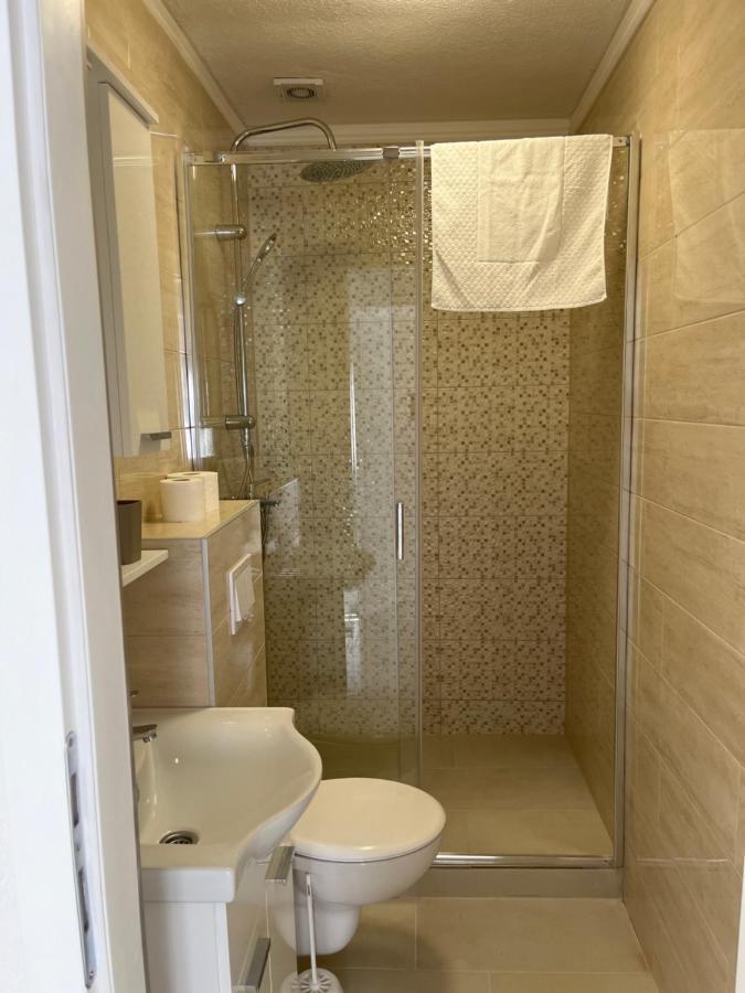 Sea View, Peaceful. Apartamento Makarska Exterior foto