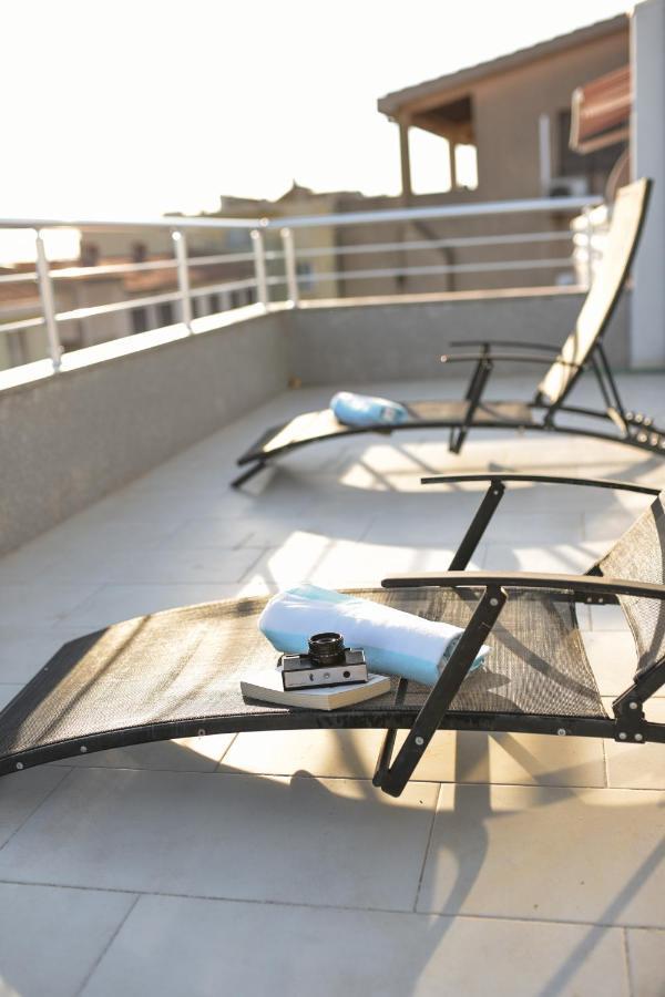 Sea View, Peaceful. Apartamento Makarska Exterior foto