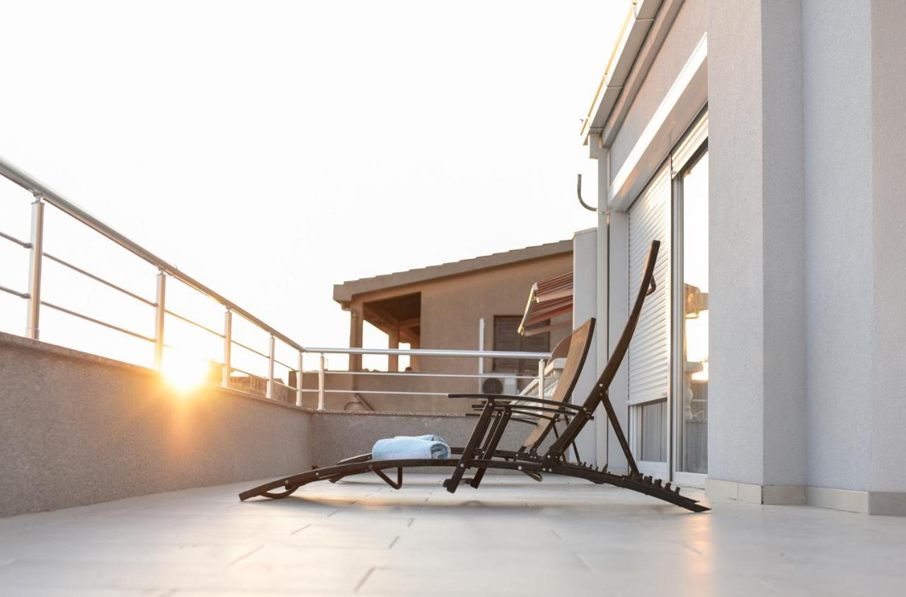 Sea View, Peaceful. Apartamento Makarska Exterior foto
